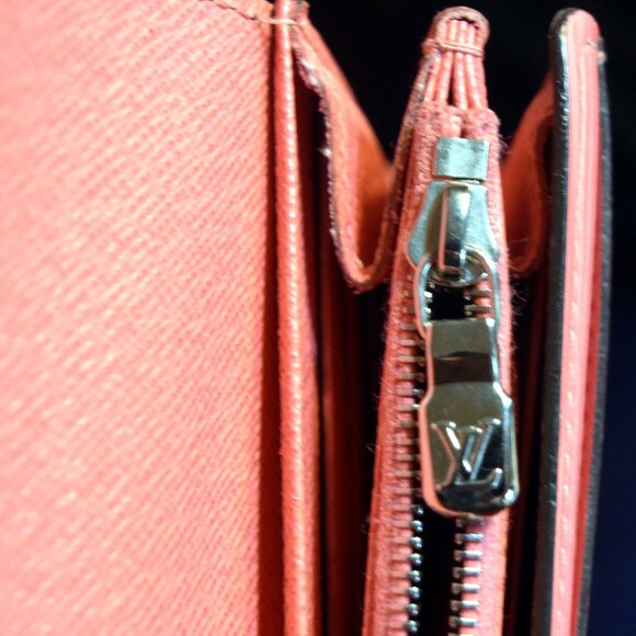 Louis Vuitton Epi Sarah Long Wallet – Corail (2014) Made in Spain w/ Dust Bag - Picture 12 of 14